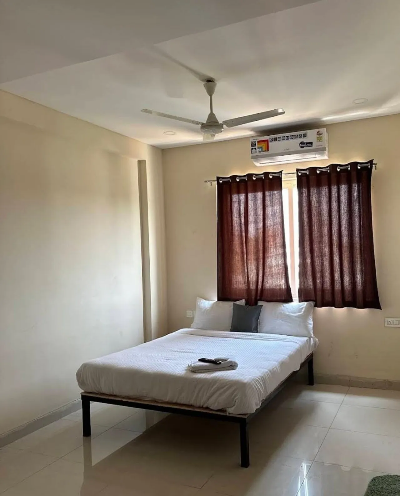 Deluxe Big Ac Room