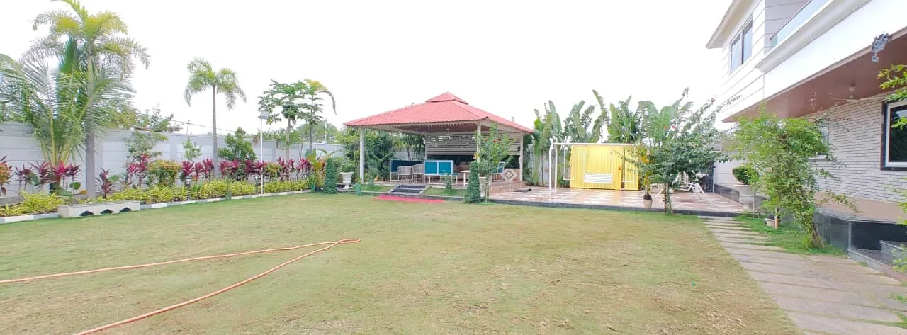 Lawn at AV Farm stay, Venkatapur, Moinabad
