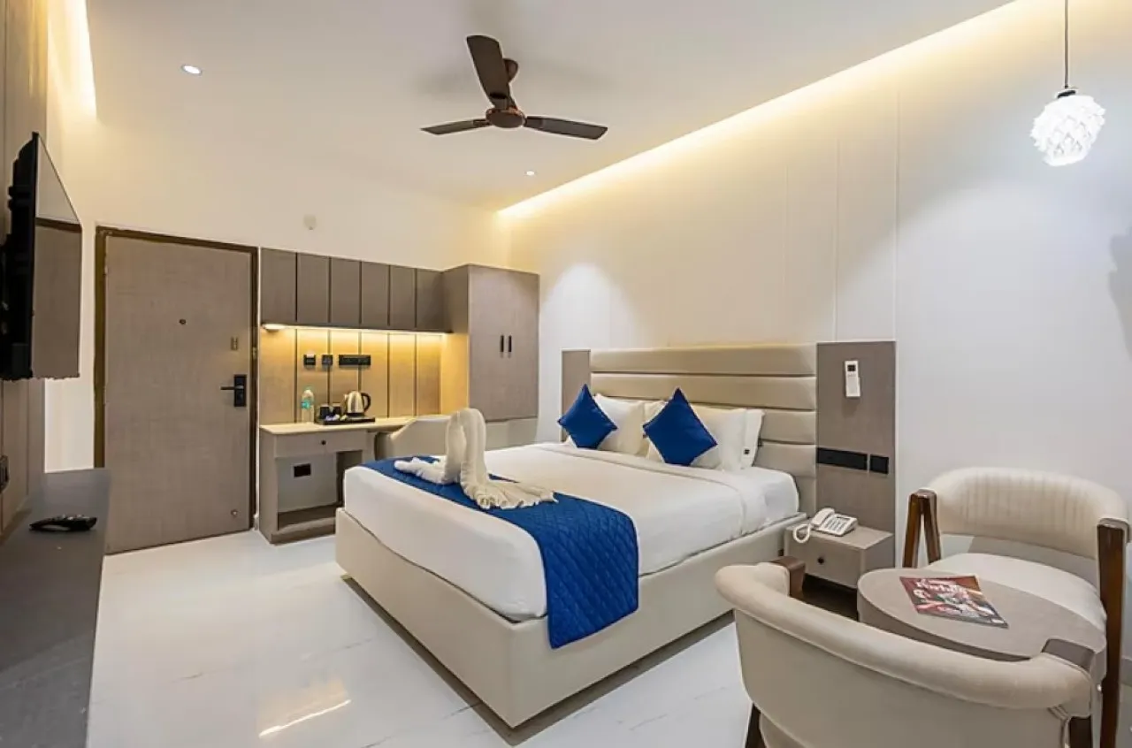 Superior King Room