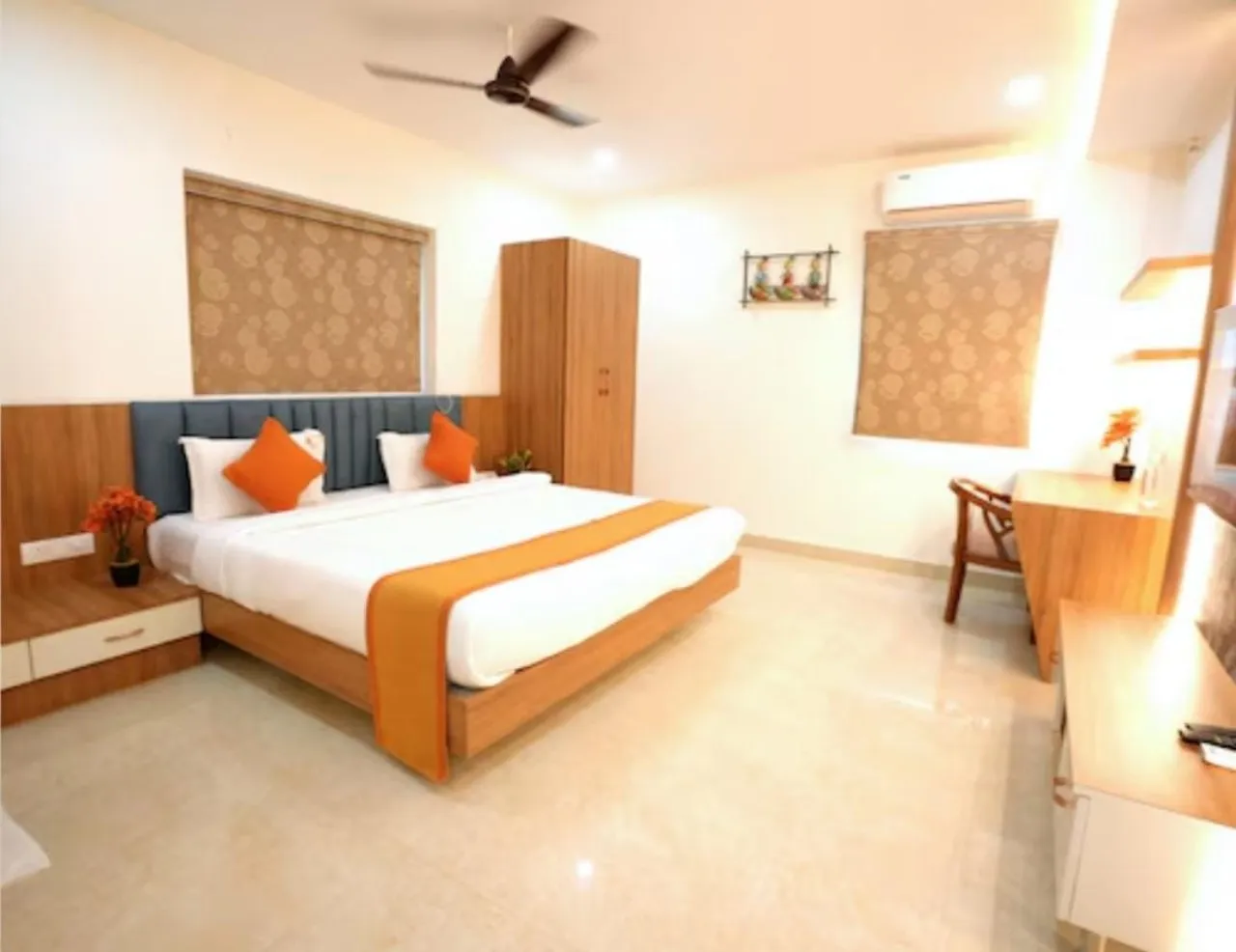 Deluxe King Room