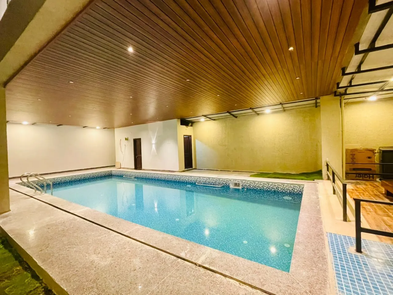 Private swimming pool at VenSa Oasis, Sangareddy