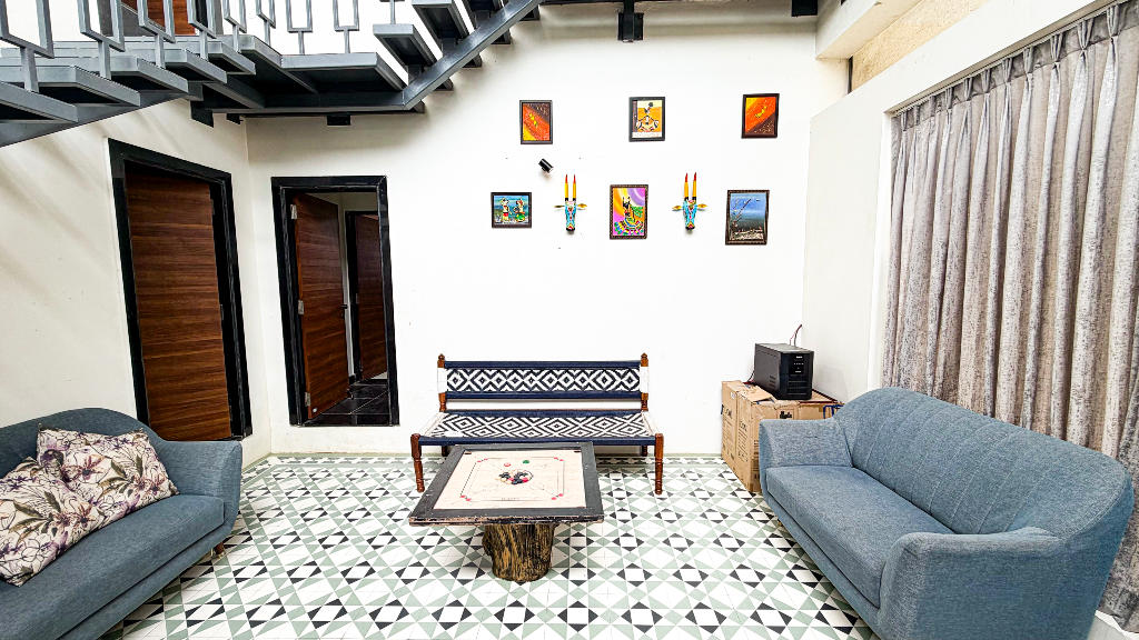 Living room at Hidden Leaf Farmhouse, Moinabad