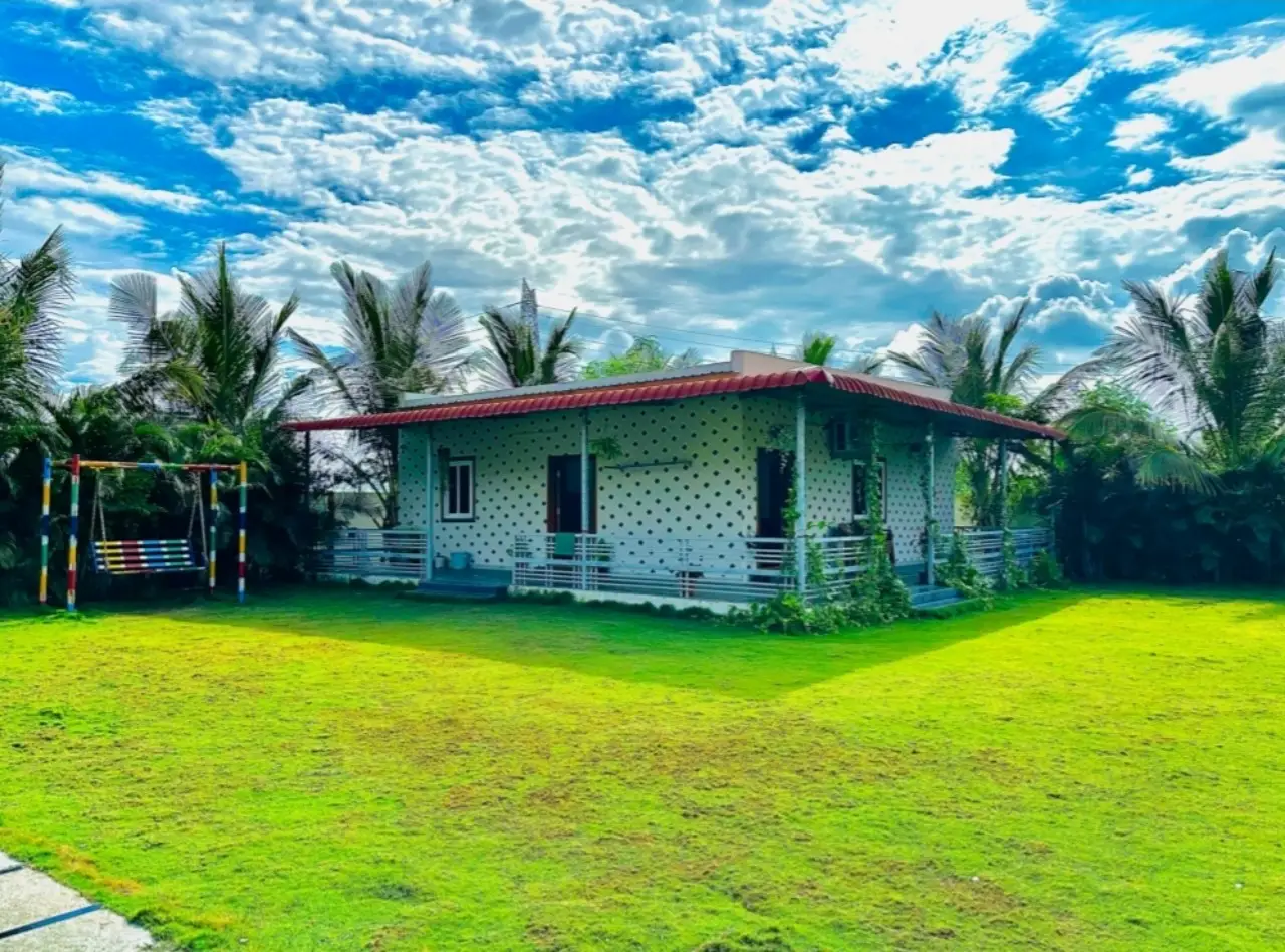 The farmhouse at NS Luxe Retreat, Yethbarpally, Moinabad