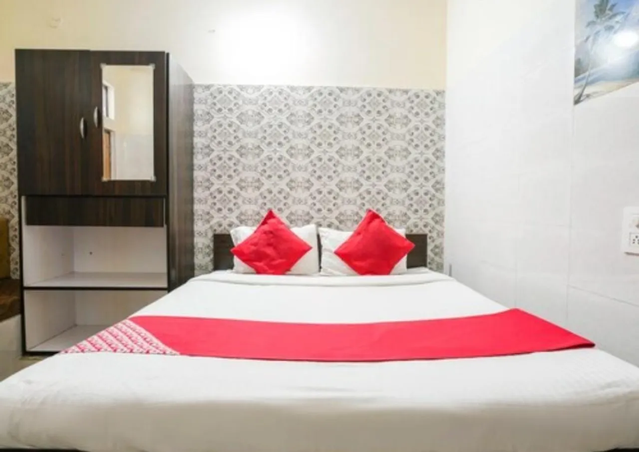 Classic Room / Non-AC