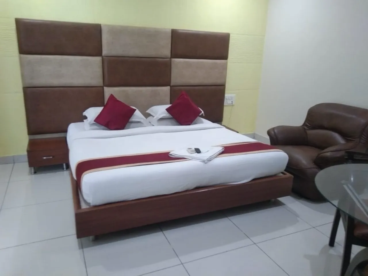 Excutive Room