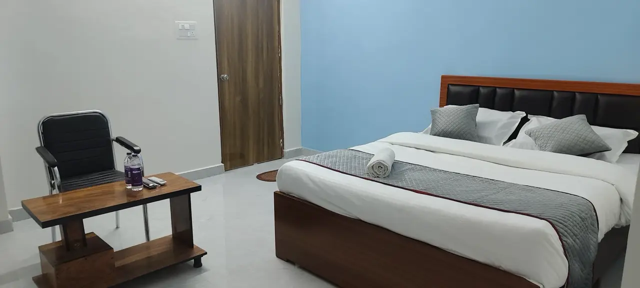 Deluxe Room / Non-AC