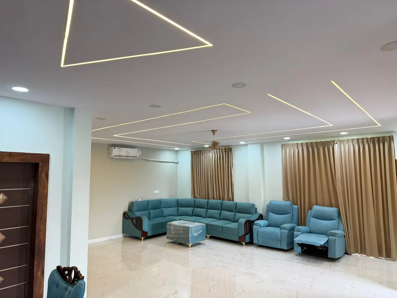 Living room at M farms, Yethbarpally, Moinabad
